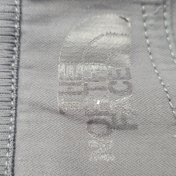 The North Face Pull On Ribbed Drawstring Waist Cropped Pants Gray - Picture 6 of 11
